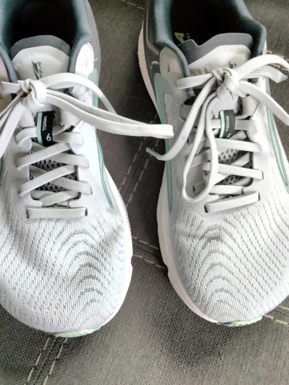 Altra Women's Torin 6 Light Gray Mint Running Shoes Size 7 Athletic Lightweight - Picture 2 of 12